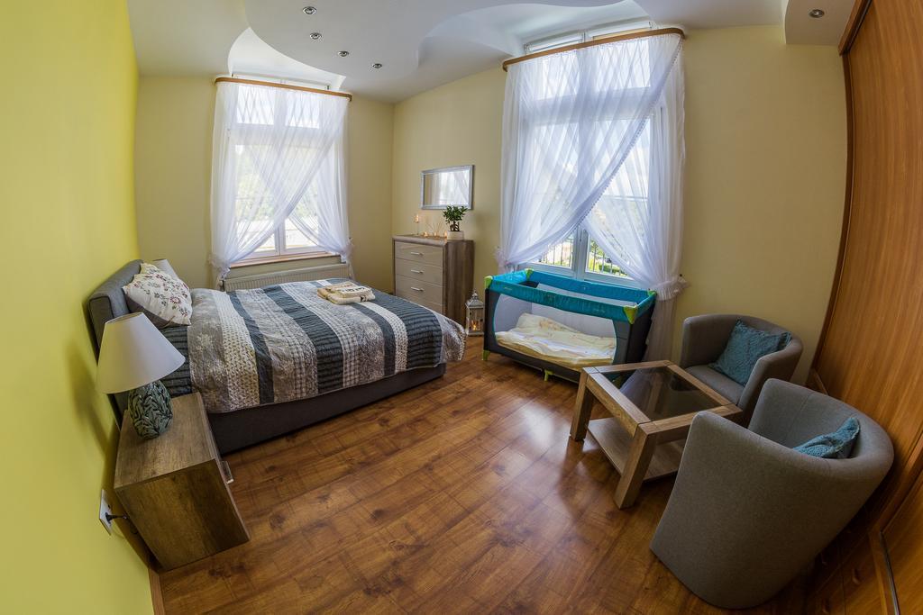 Apartament Zdrojowa 45 Kudowa-Zdrój Exteriör bild